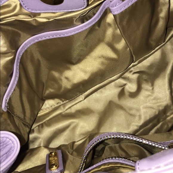 SOLD. LIKE NEW Michael Kors Bag with dust bag - Picture 5 of 6